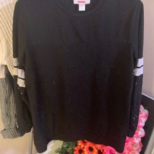 black long sleeve shirt